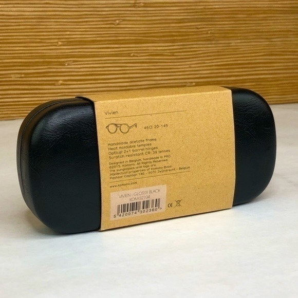 KOMONO Vivien Glossy Black Sunglasses NEW round - Picture 11 of 11